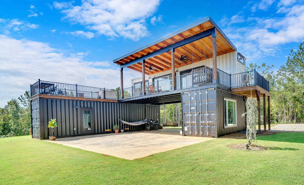 attractive shipping container home2 e1676721986591 2328016402